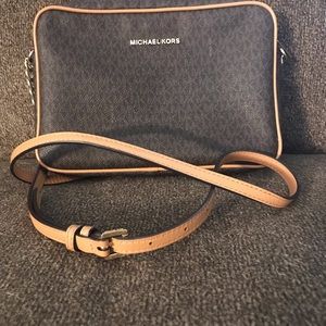 Michael Kors crossbody